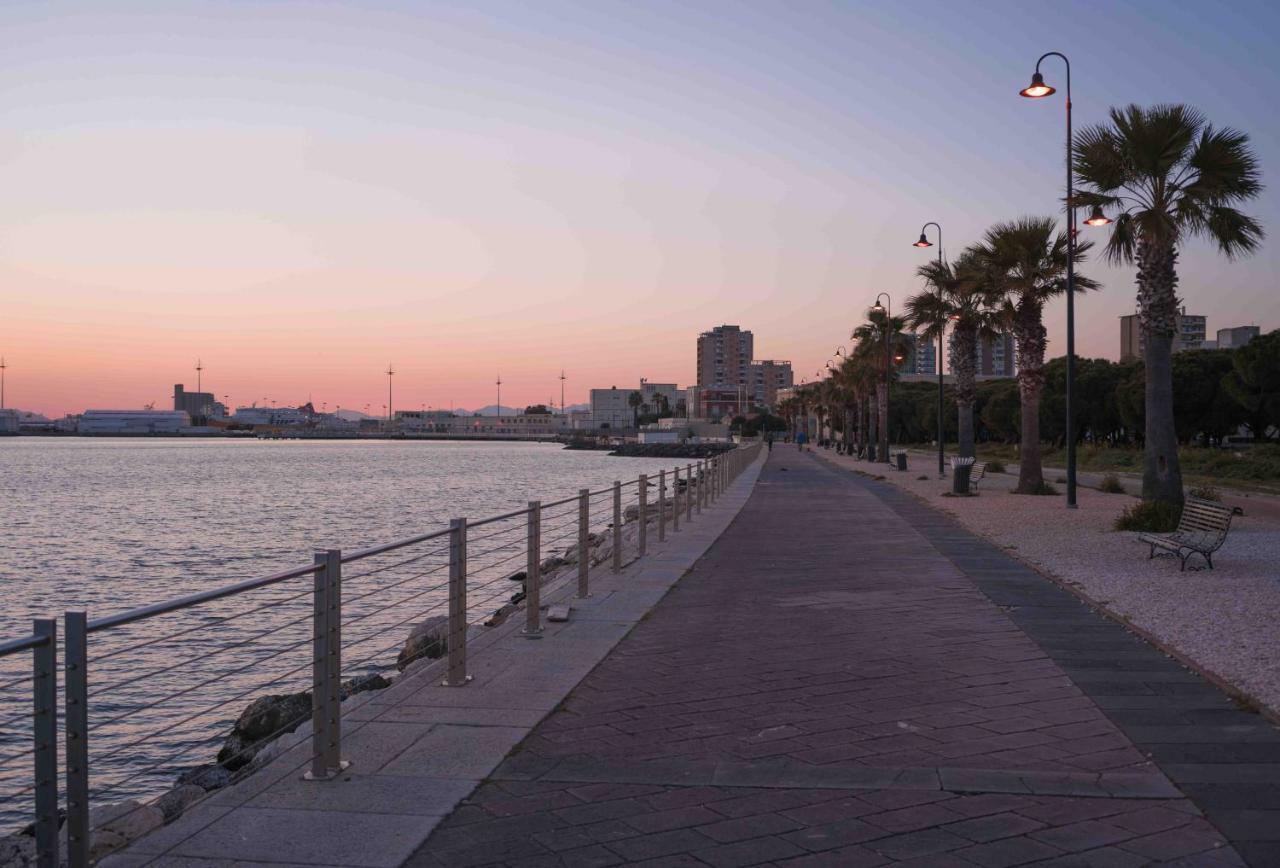 Linee Moderne Apt - Wifi - Ac Cagliari Luaran gambar