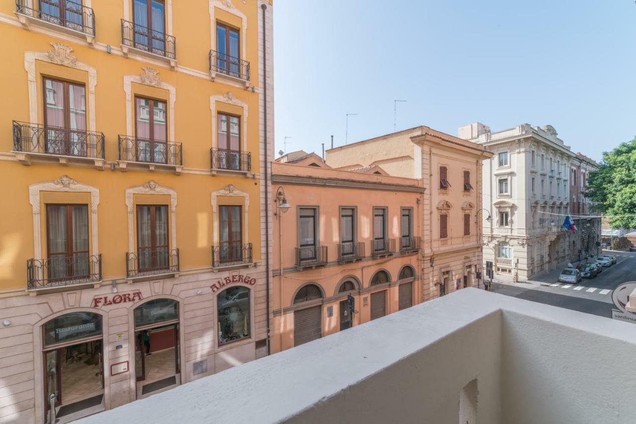 Linee Moderne Apt - Wifi - Ac Cagliari Luaran gambar